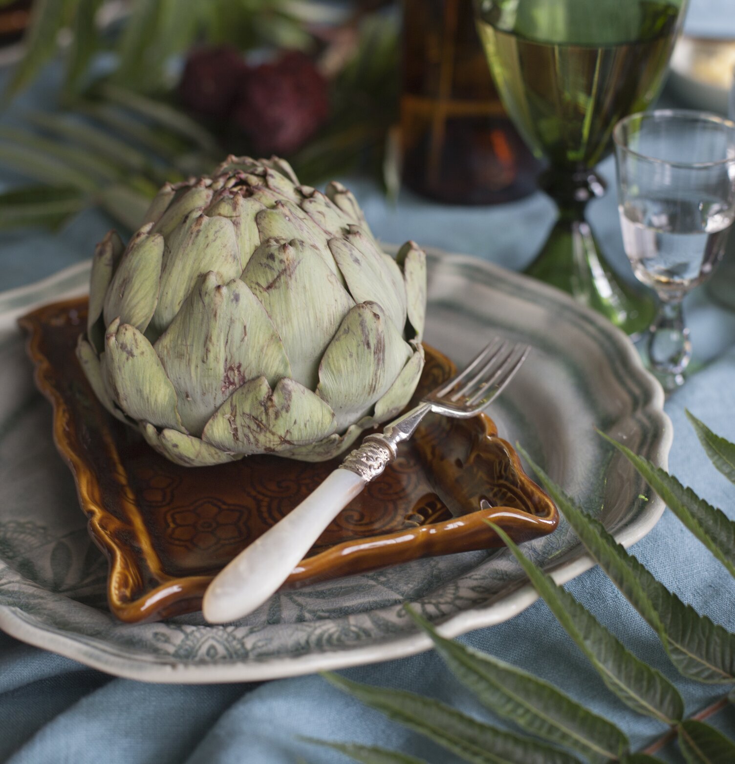 Tallrik Arabesque Antique från Sthål med elegant dukning