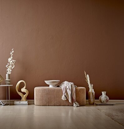 Bild av harmoniskt arrangerat rum med inredningsdetaljer