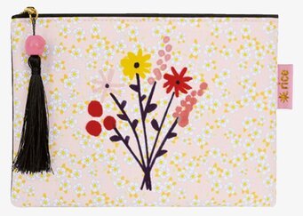 Bild av mångsidig väska med blommönster och tofs