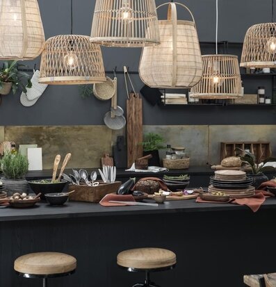 Bild av ett stilrent och funktionellt köksutrymme