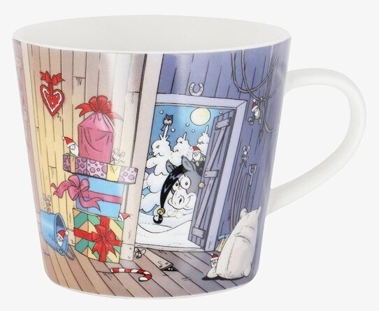 Bild av julmugg med hästen Mulle och juldekorationer