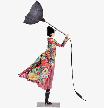 Bild av unik och uttrycksfull bordslampa med konstnärlig design