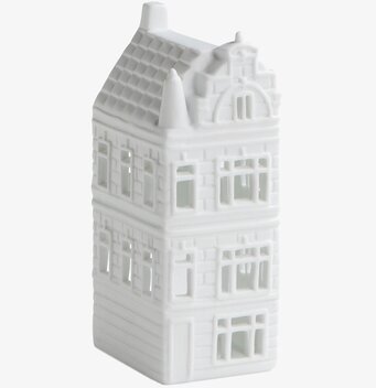 Bild av detaljrik ljuslykta i form av kanalhus