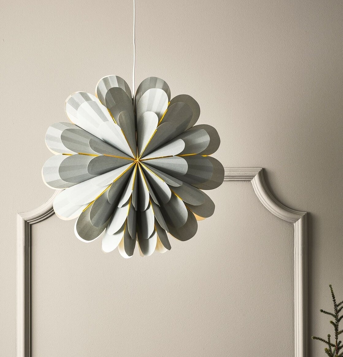 Stjärna Hängande Marigold Grå från Markslöjd i grått