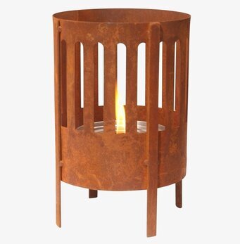 Foto av dekorativ marschallhållare i rostig metall