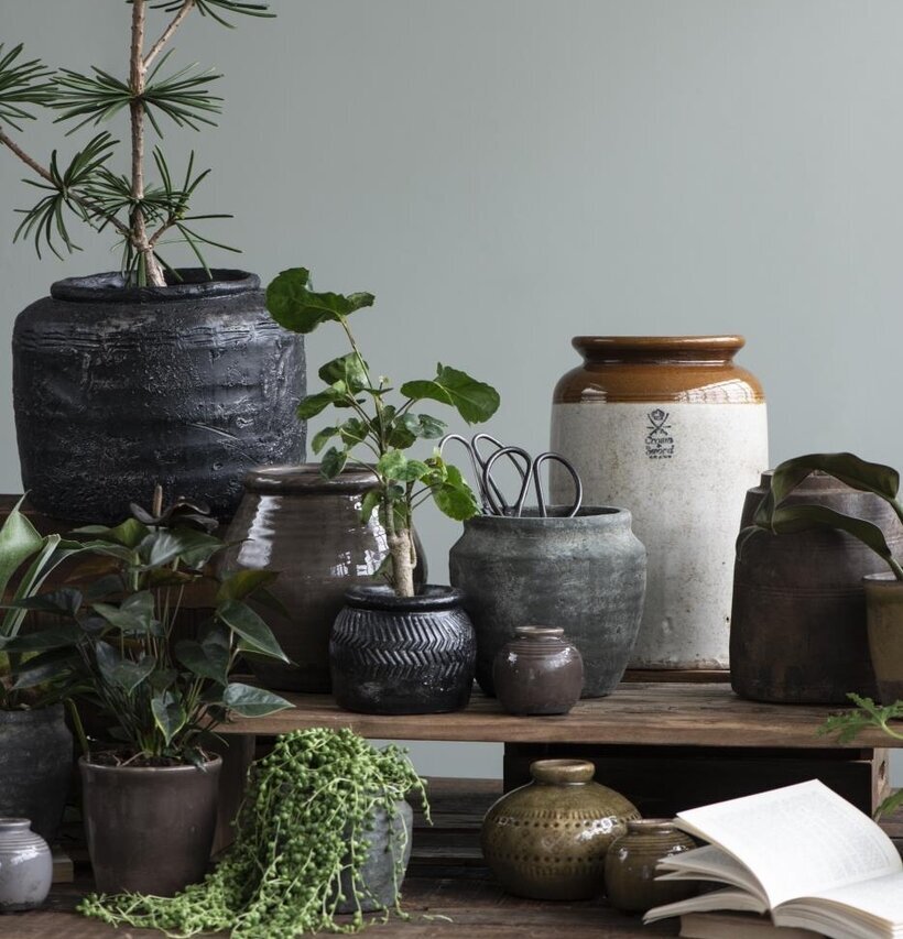 Podium Unika från IB Laursen med krukor och växter