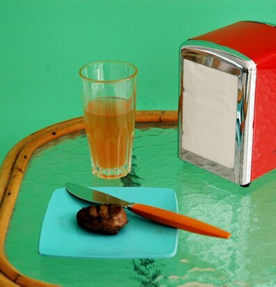 Foto av färgglad inredning med retro och modern stil