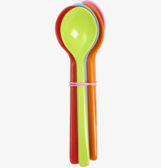 Bild av färgglada melaminskedar i praktisk design