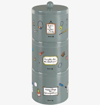 Bild av stilrena staplingsbara boxar för ordning hemma