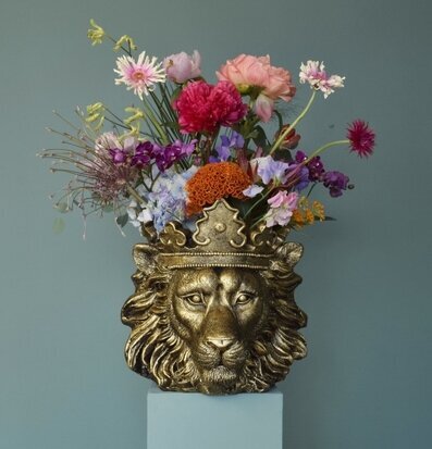 Bild av unik lejonkruka i lyxig och tidlös design