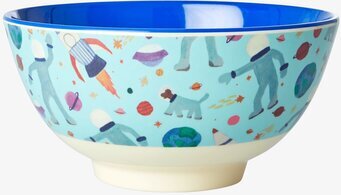 Bild av livfull skål med rymdmotiv och astronauter