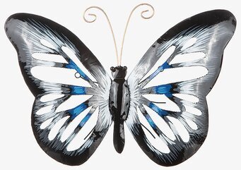 Bild av detaljrik fjärilsdekoration i hamrad plåt