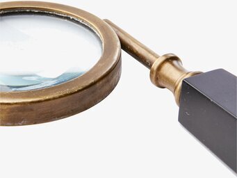 Bild av stilrent förstoringsglas i antik bronsfärg