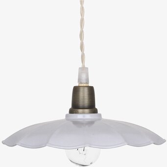 Bild av elegant ljusgrå taklampa med vintage-känsla