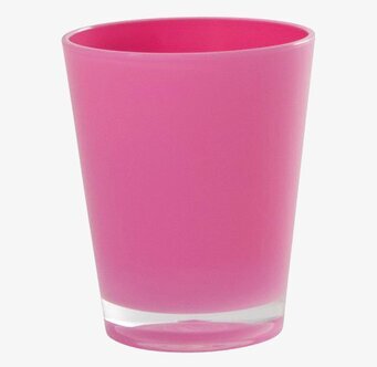 Bild av retro glas i rosa nyans med stilren design