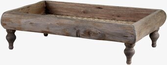 Foto av rustik träbricka med dekorativa detaljer