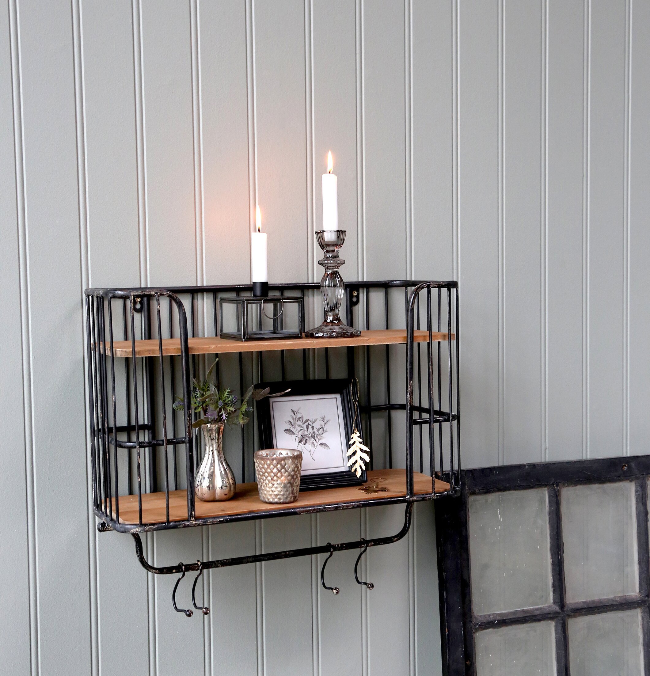 Vägghylla M. 5 Krokar Antiksvart från Chic Antique