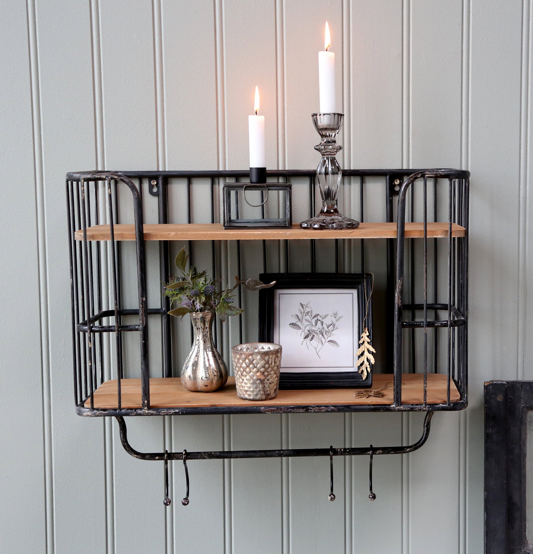 Vägghylla M. 5 Krokar Antiksvart från Chic Antique