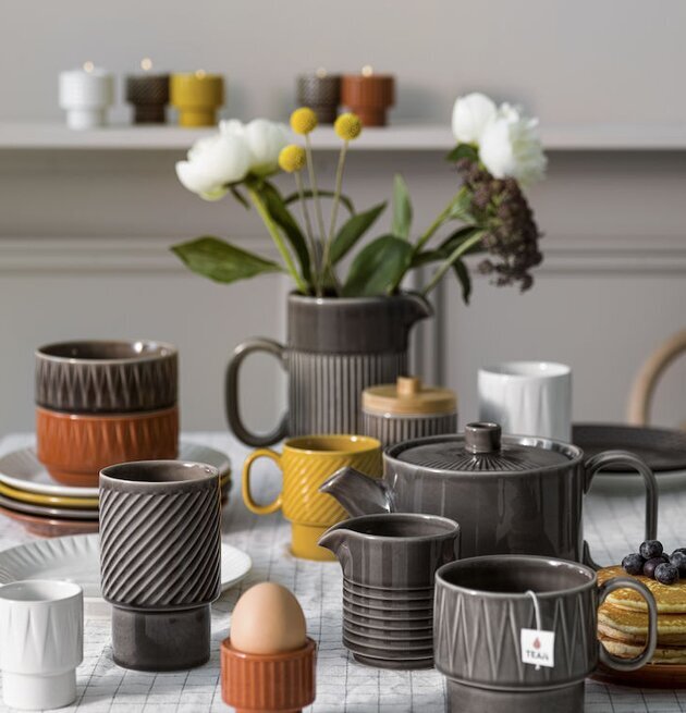 Coffee & More Mjölkkanna Grå från Sagaform på dukat bord