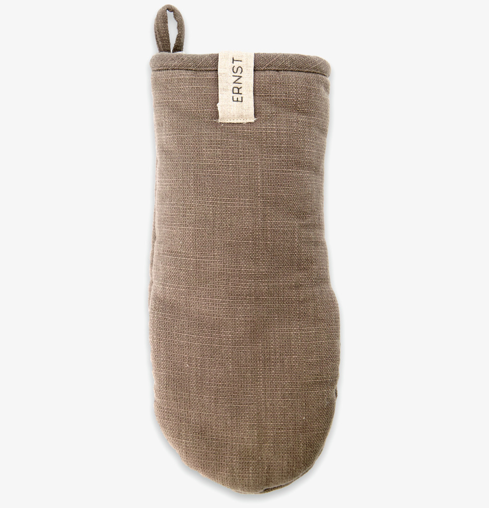 Bild av mullvadsbrun grillvante med praktisk design