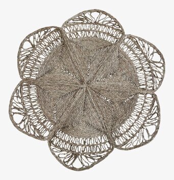 Bild av dekorativ flätad matta i naturligt sjögräs