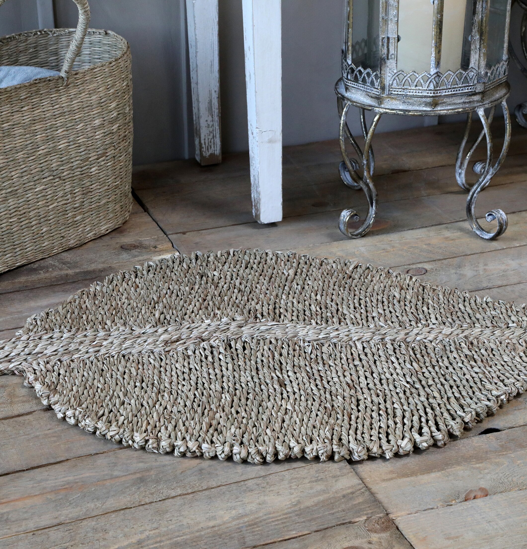 Matta Blad Sjögräs från Chic Antique på ljust trägolv