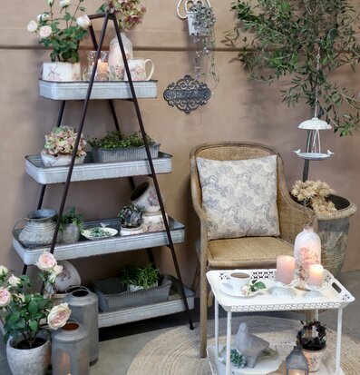 Bild av inbjudande inomhusmiljö med eleganta detaljer