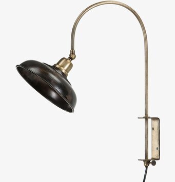 Bild av elegant och robust vägglampa i antik stil