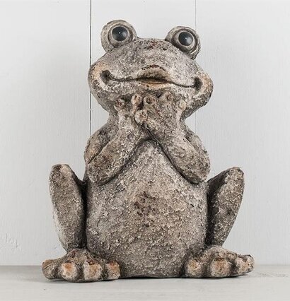 Bild av charmig skulptur av trädgårdsgroda i magnesia
