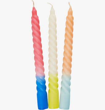 Bild av tre färgglada spiralljus med unik design