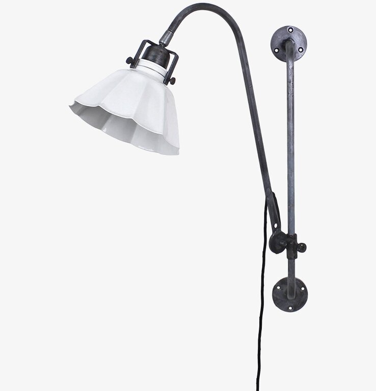 Bild av rustik och tidlös vägglampa i antik stil