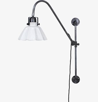 Bild av stilfull vägglampa i vit och grafit design