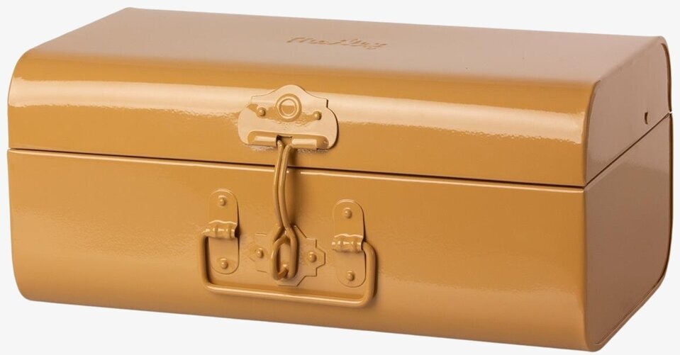 Koffert Ockra från Maileg i robust och stilren design