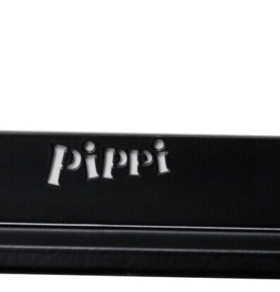 Bild av stilren hylla med Pippi Långstrump-inspiration