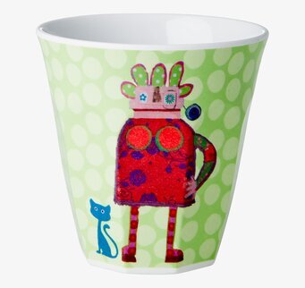 Bild på färgglad barnmugg med fantasifull design