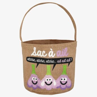 Bild av rustik juteväska med lekfull vitlöksdesign