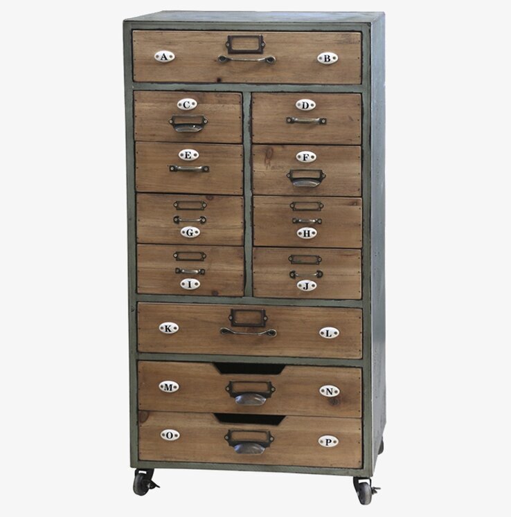 Gammal Fransk Byrå - 12 Lådor från Chic Antique med hjul