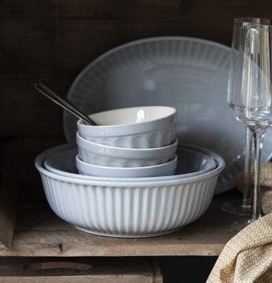 Bild av elegant serveringsskål i French Grey-toner