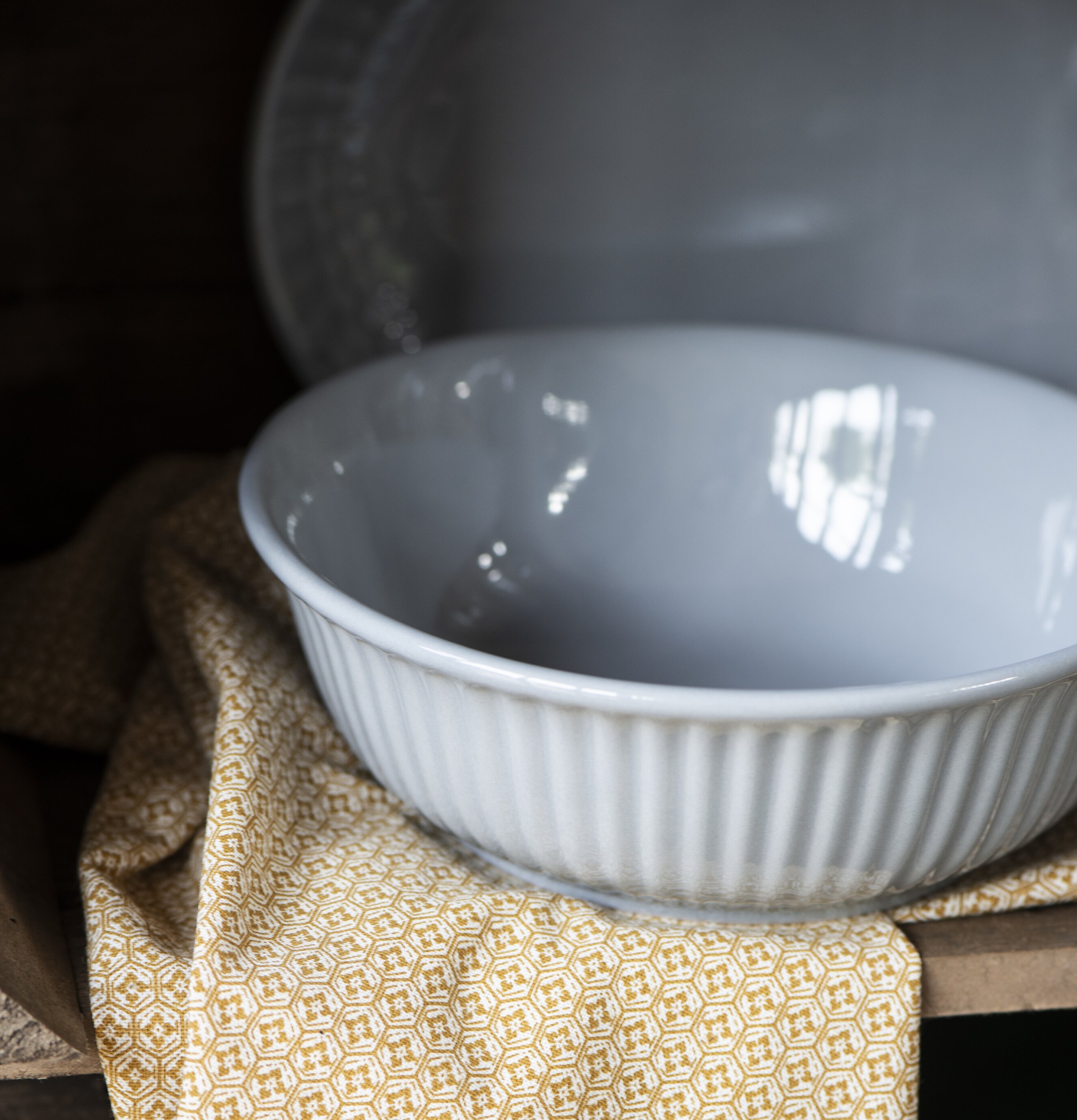 Serveringsskål Mynte - French Grey från IB Laursen på träyta