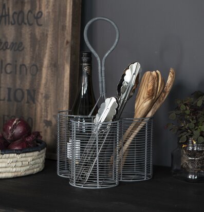 Foto av stilfullt kök med praktiska redskap