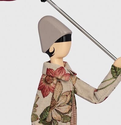 Bild av konstnärlig bordslampa med blommotiv