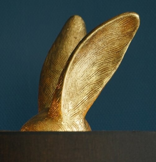 Golvlampa Hiding Rabbit Guld/Svart från Werner Voss
