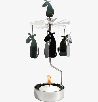 Bild av stilrent änglaspel med roterande hundfigurer