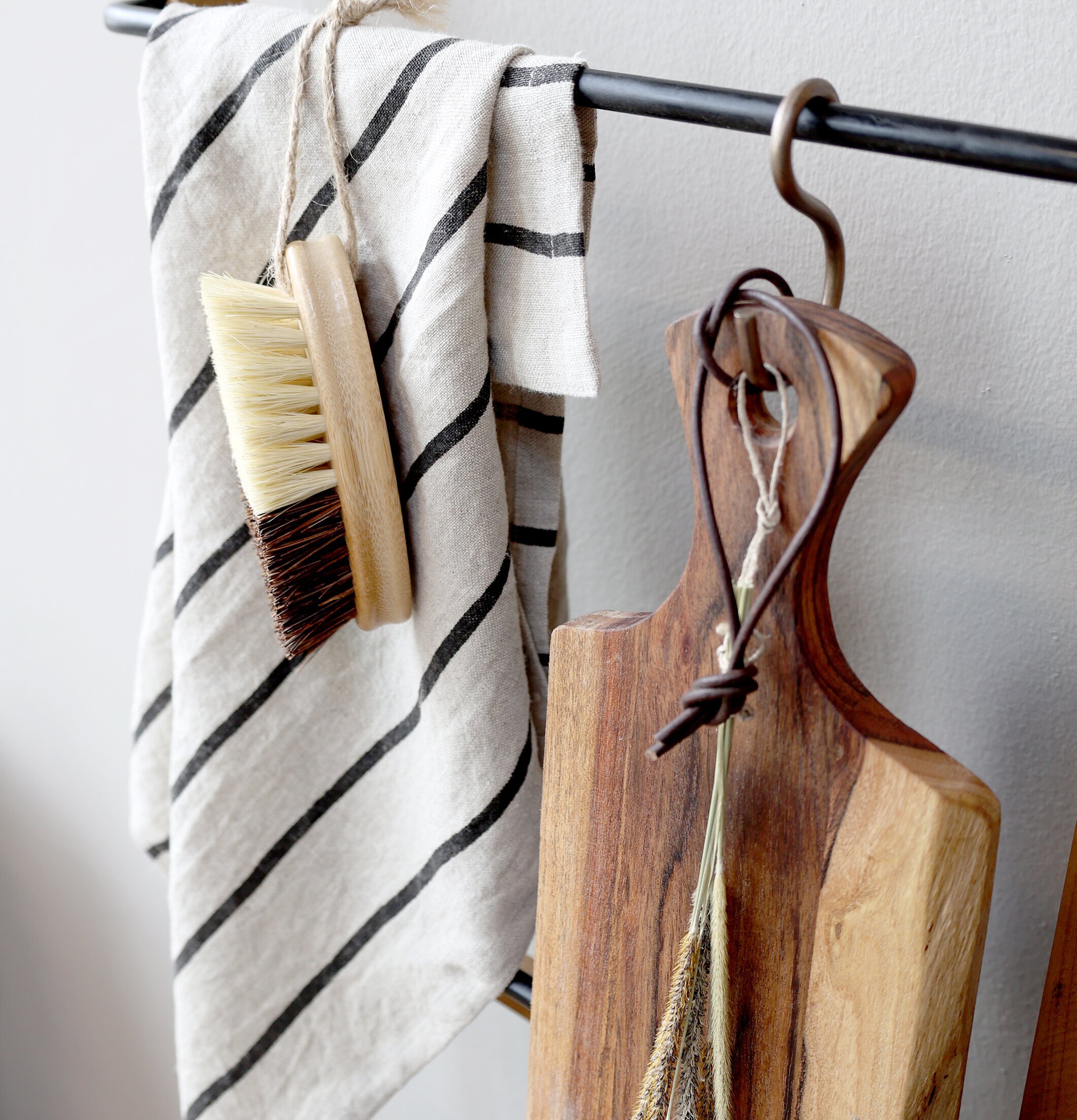 Köksborste Éternel från Chic Antique i ett stilrent kök