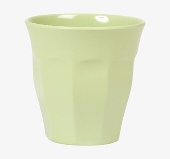 Bild av en stilren mugg i mintgrön färg för vardagsbruk