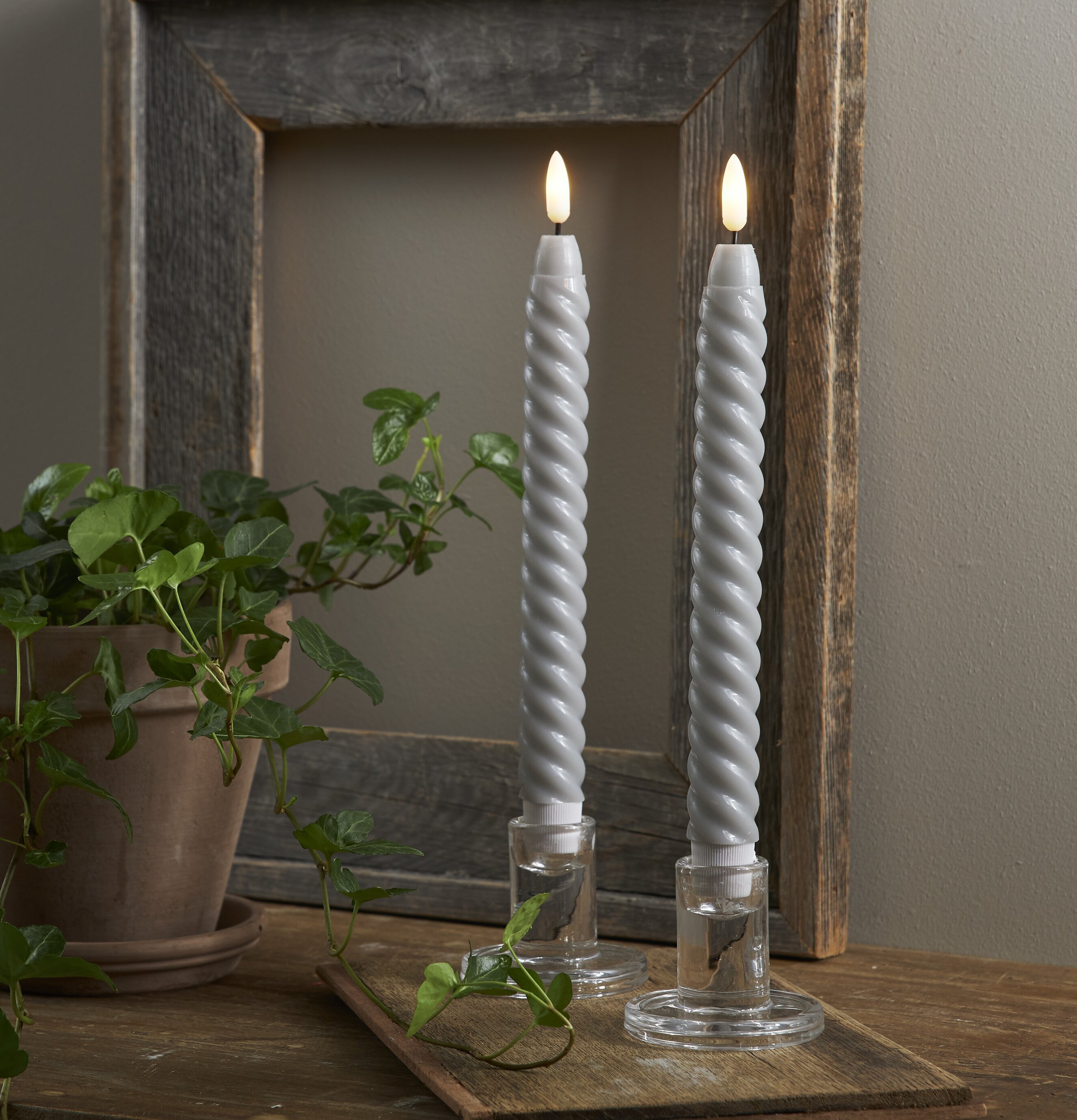 LED Antikljus 2-Pack Swirl Grå från Star Trading i ljusstakar