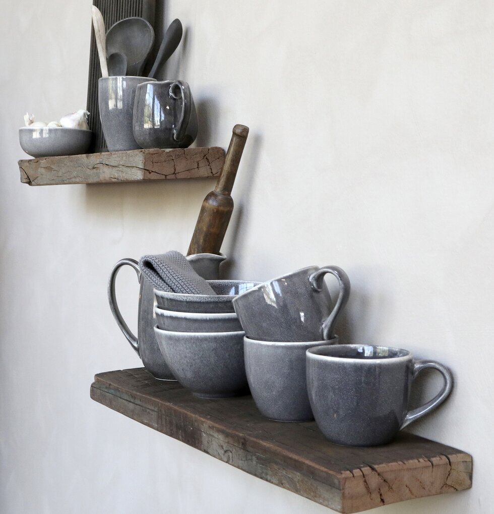 Trähylla Grimaud Unika från Chic Antique med porslin