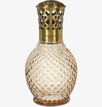 Bild på elegant doftlampa med unik glasdesign