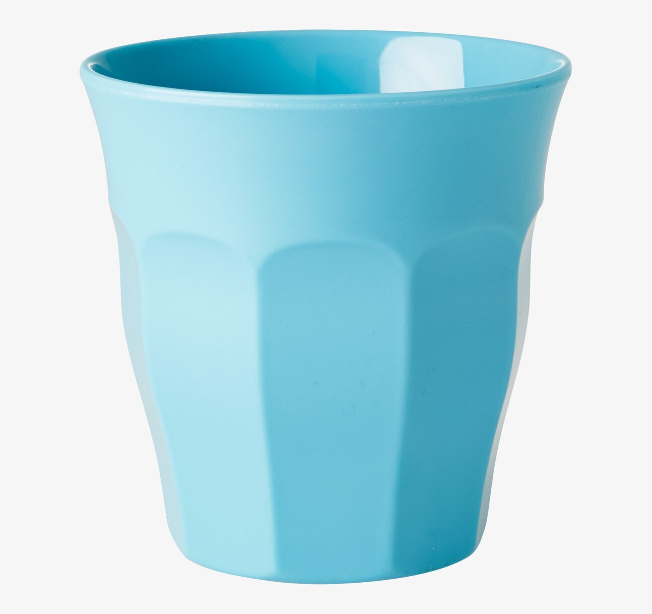 Foto av en livfull turkos mugg med funktionell design