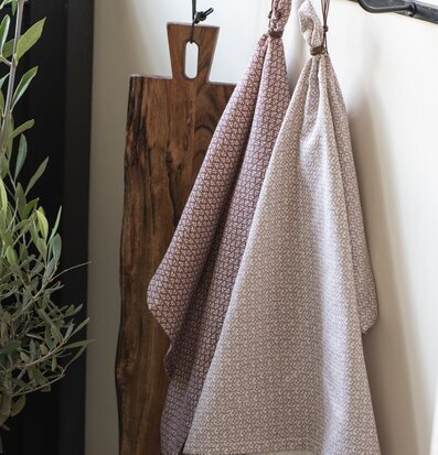 Bild på harmonisk inredning med tapasbräda i kök